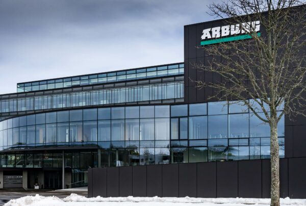 Lossburg Arburg Stahl Pfosten Riegel Fassade